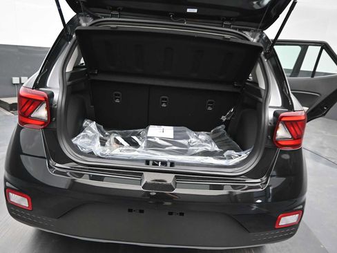 New 2026 Hyundai Venue SEL FWD image 14