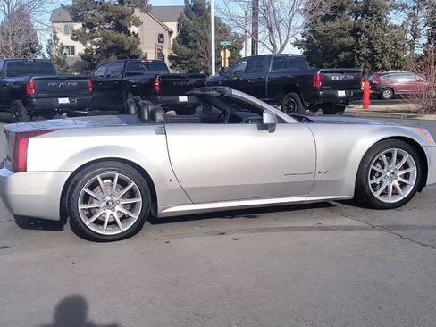 Used 2006 Cadillac XLR V image 9