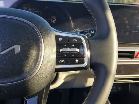 New 2025 Kia Sorento EX image 12
