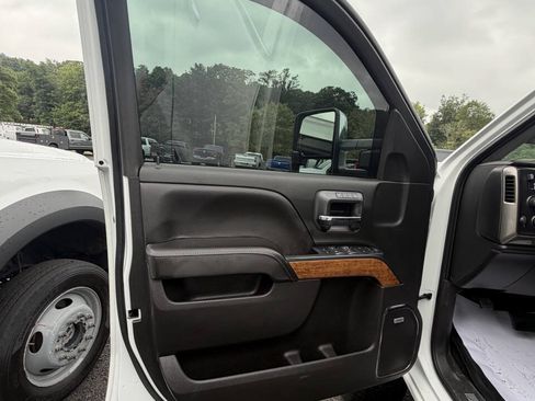 Used 2017 Chevrolet Silverado 3500 High Country w/ Duramax Plus Package AWD/4WD image 36