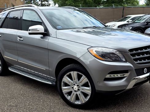 Used 2014 Mercedes-Benz ML 350 4MATIC w/ Premium 1 Package image 1