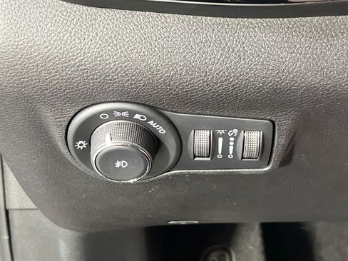 Used 2022 Jeep Compass Altitude w/ Convenience Group image 10