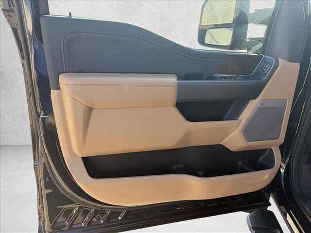 Used 2026 Ford F550 4x4 Crew Cab Super Duty image 9