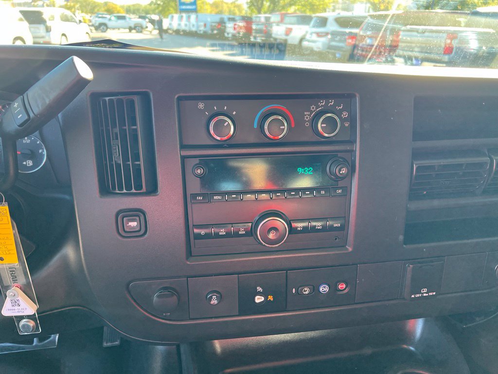 Used 2019 GMC Savana 2500 w/ Driver Convenience Package RWD image 28