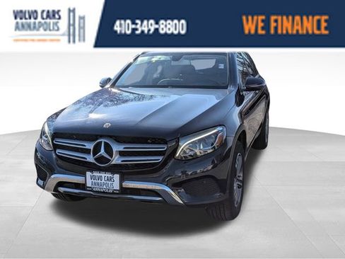Used 2019 Mercedes-Benz GLC 300 4MATIC image 3