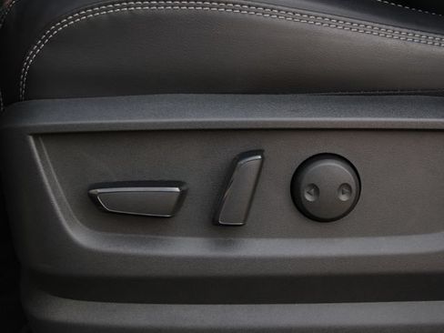Certified 2025 Nissan Armada PRO-4X AWD/4WD image 19