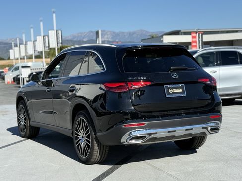 New 2025 Mercedes-Benz GLC 300 GLC 300 image 7