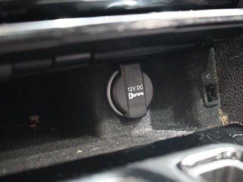 Used 2022 Chrysler 300 S image 30