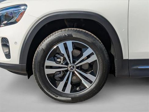 Certified 2025 Mercedes-Benz GLB 250 image 24