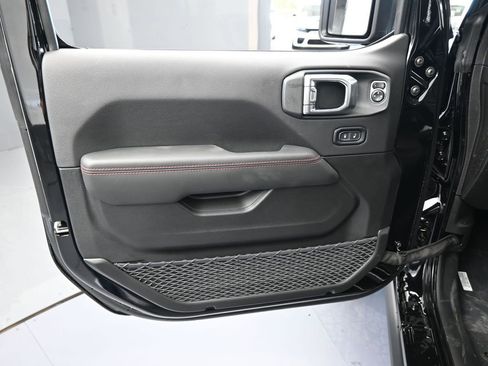 New 2026 Jeep Gladiator Rubicon w/ Steel Power Dome Hood Package AWD/4WD image 12