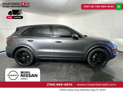 Used 2020 Porsche Cayenne S image 13