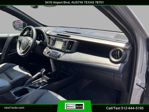 Used 2018 Toyota RAV4 SE w/ Power Extra Value Package FWD image 27
