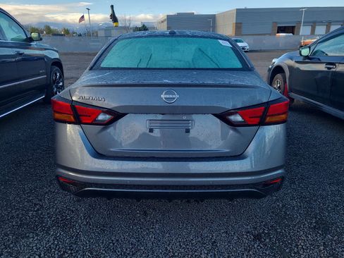 Used 2025 Nissan Altima 2.5 S image 4