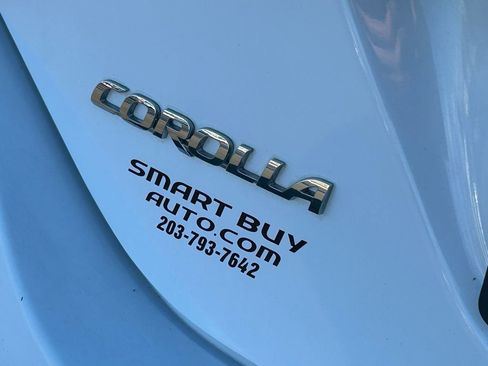 Used 2014 Toyota Corolla LE image 14