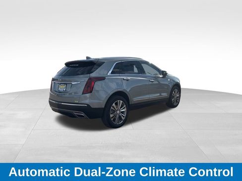 Used 2025 Cadillac XT5 Premium Luxury image 6