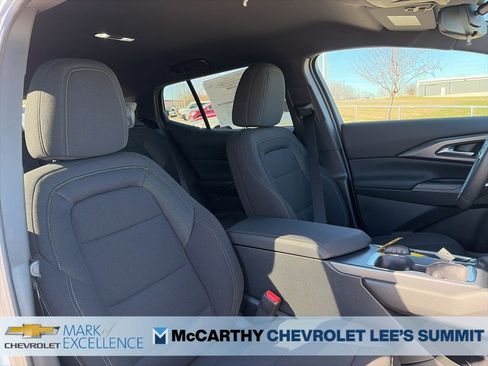 New 2026 Chevrolet Equinox EV LT image 26