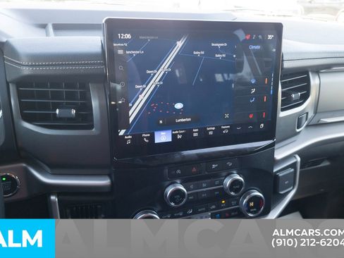 Used 2024 Ford Expedition XLT image 26