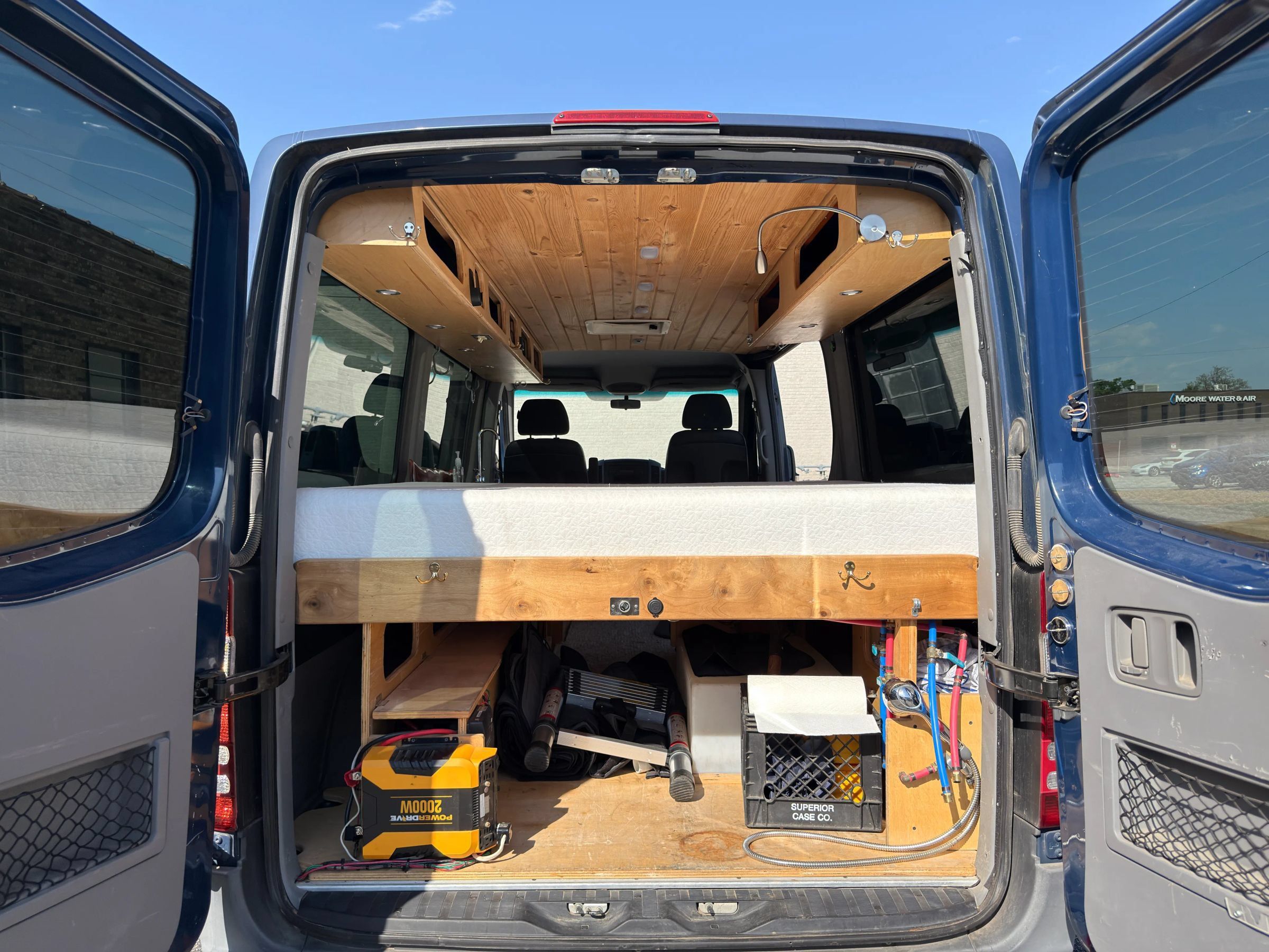Used 2012 Mercedes-Benz Sprinter 2500 image 31