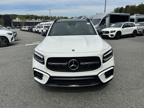 Certified 2025 Mercedes-Benz GLB 250 image 2