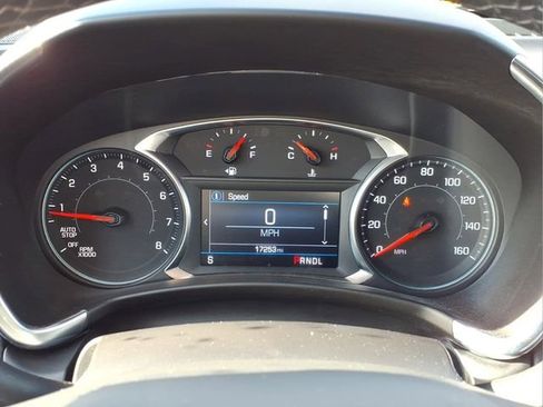 Used 2024 Chevrolet Equinox LT w/ LPO, Floor Liner Package FWD image 29