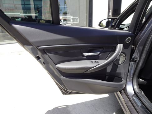 Used 2018 BMW M3 RWD image 14
