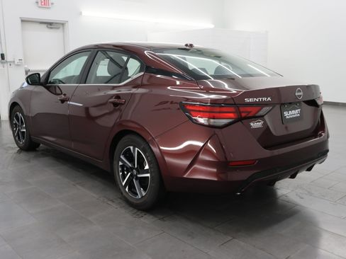Used 2024 Nissan Sentra SV FWD image 6
