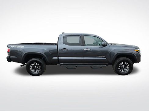 Used 2022 Toyota Tacoma TRD Off-Road w/ Technology Package AWD/4WD image 6