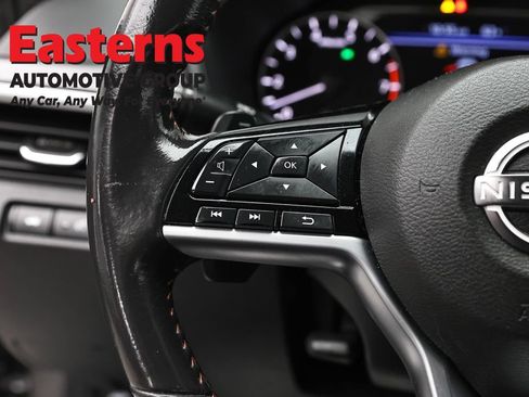 Used 2023 Nissan Altima 2.5 SR FWD image 15
