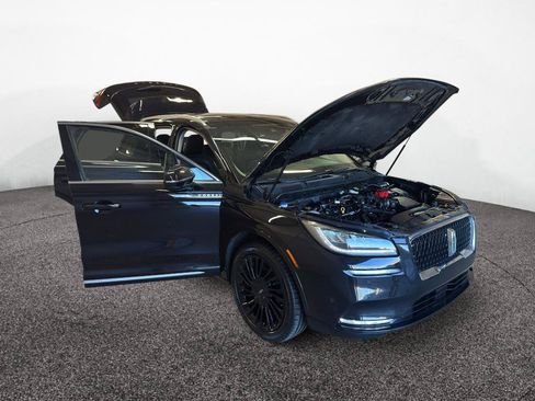 Used 2021 Lincoln Corsair Reserve AWD/4WD image 9