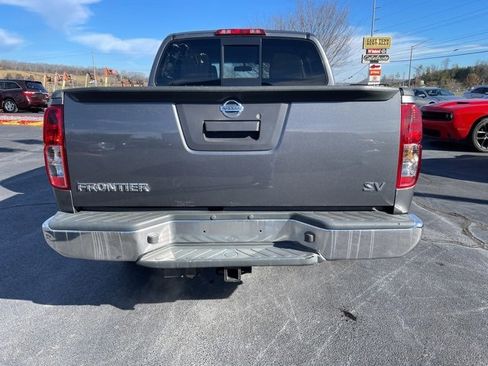 Used 2019 Nissan Frontier SV image 7