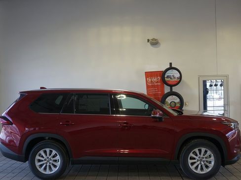 New 2026 Toyota Grand Highlander XLE image 16