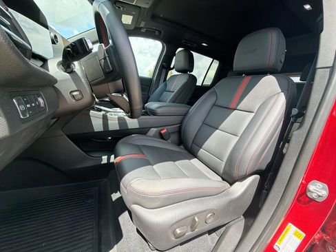 Used 2024 Chevrolet Traverse RS w/ LPO, Floor Liner Package AWD/4WD image 26