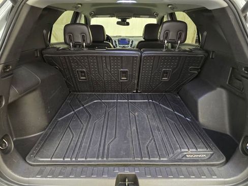 Used 2019 Chevrolet Equinox Premier image 32