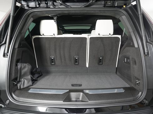 Used 2026 Cadillac Escalade V image 13