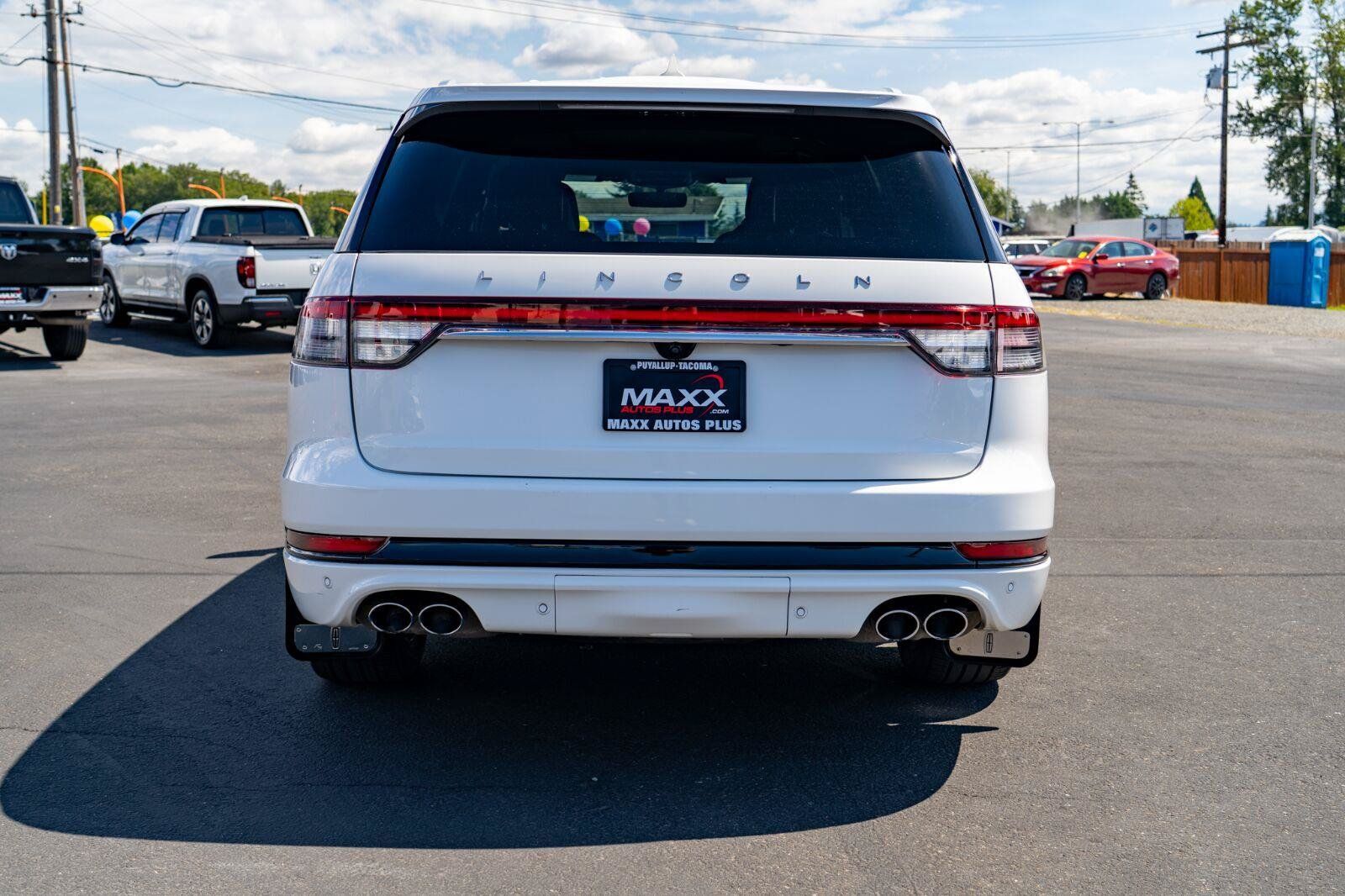 Used 2021 Lincoln Aviator Grand Touring w/ Equipment Group 302A AWD/4WD image 10