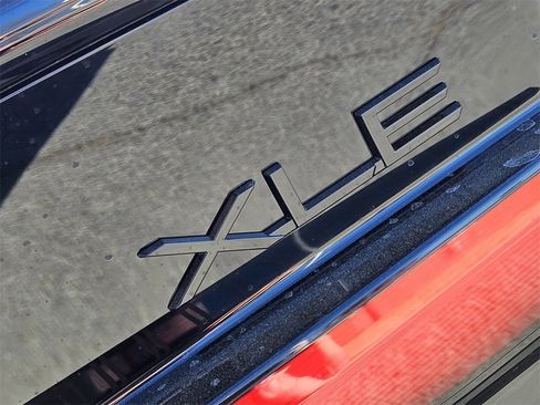 New 2026 Toyota Prius XLE image 8