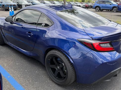 Used 2025 Toyota GR86 Premium w/ ALL Weather Mat Package (TMS) RWD image 6