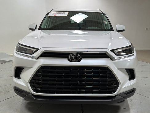 Certified 2024 Toyota Grand Highlander XLE image 2