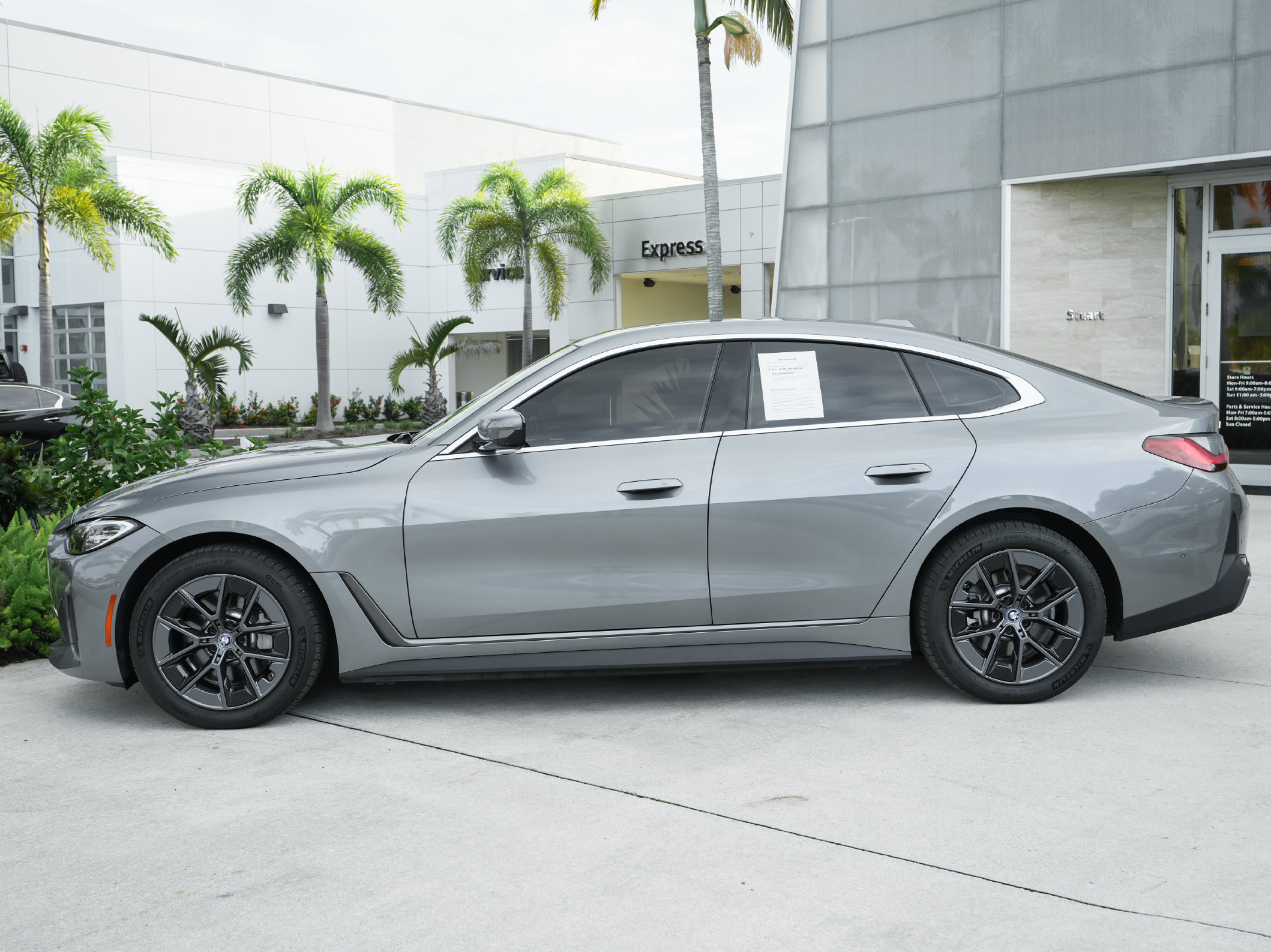 Used 2024 BMW i4 eDrive35 w/ Convenience Package RWD image 33