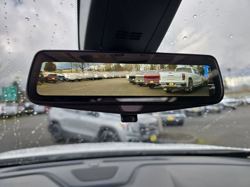 Used 2018 Chevrolet Traverse Premier image 23