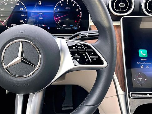 Used 2025 Mercedes-Benz C 300 4MATIC Sedan image 47