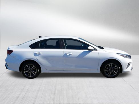 Certified 2024 Kia Forte LXS w/ LXS Technology Package image 8