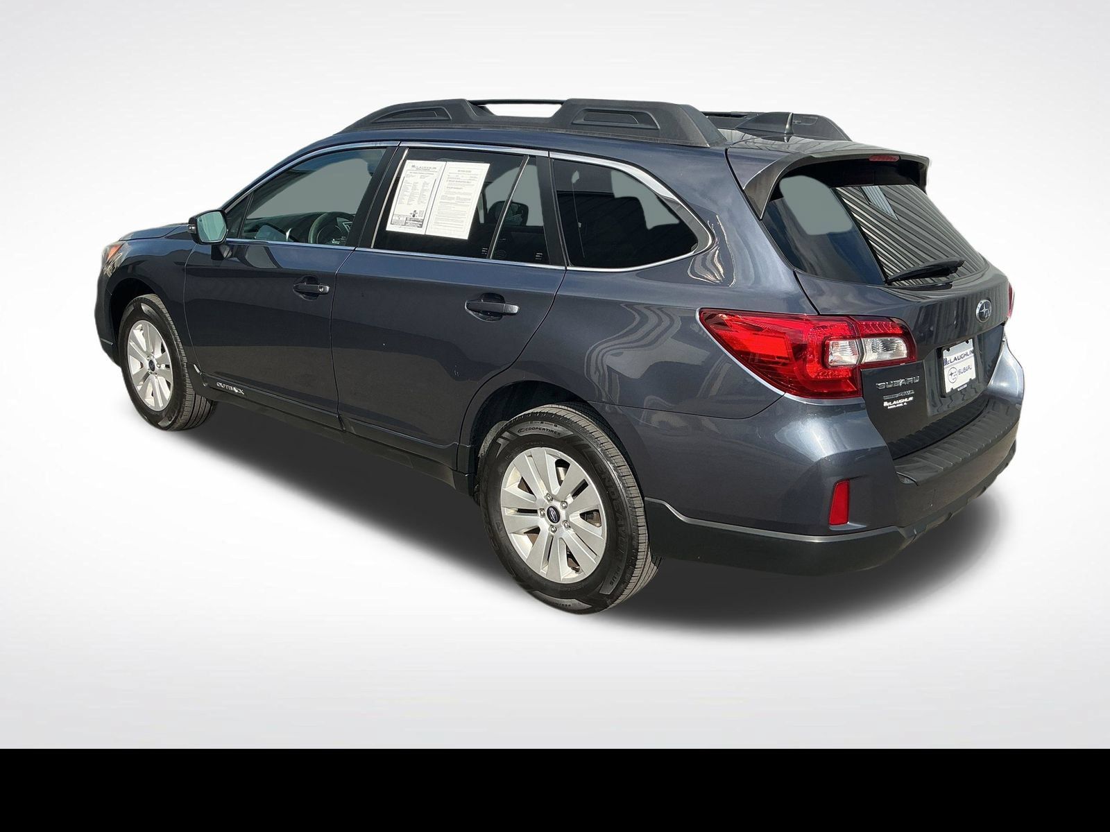 Used 2017 Subaru Outback 2.5i Premium AWD/4WD image 3
