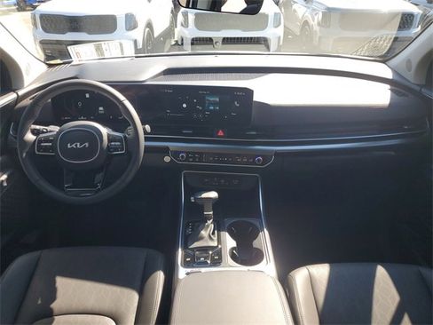 New 2026 Kia Carnival SX w/ SX Dark Edition Package image 18