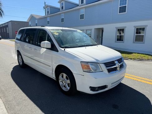 Used 2010 Dodge Grand Caravan SXT image 1