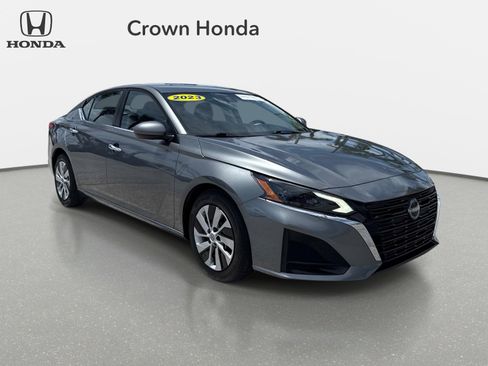 Used 2023 Nissan Altima 2.5 S image 7