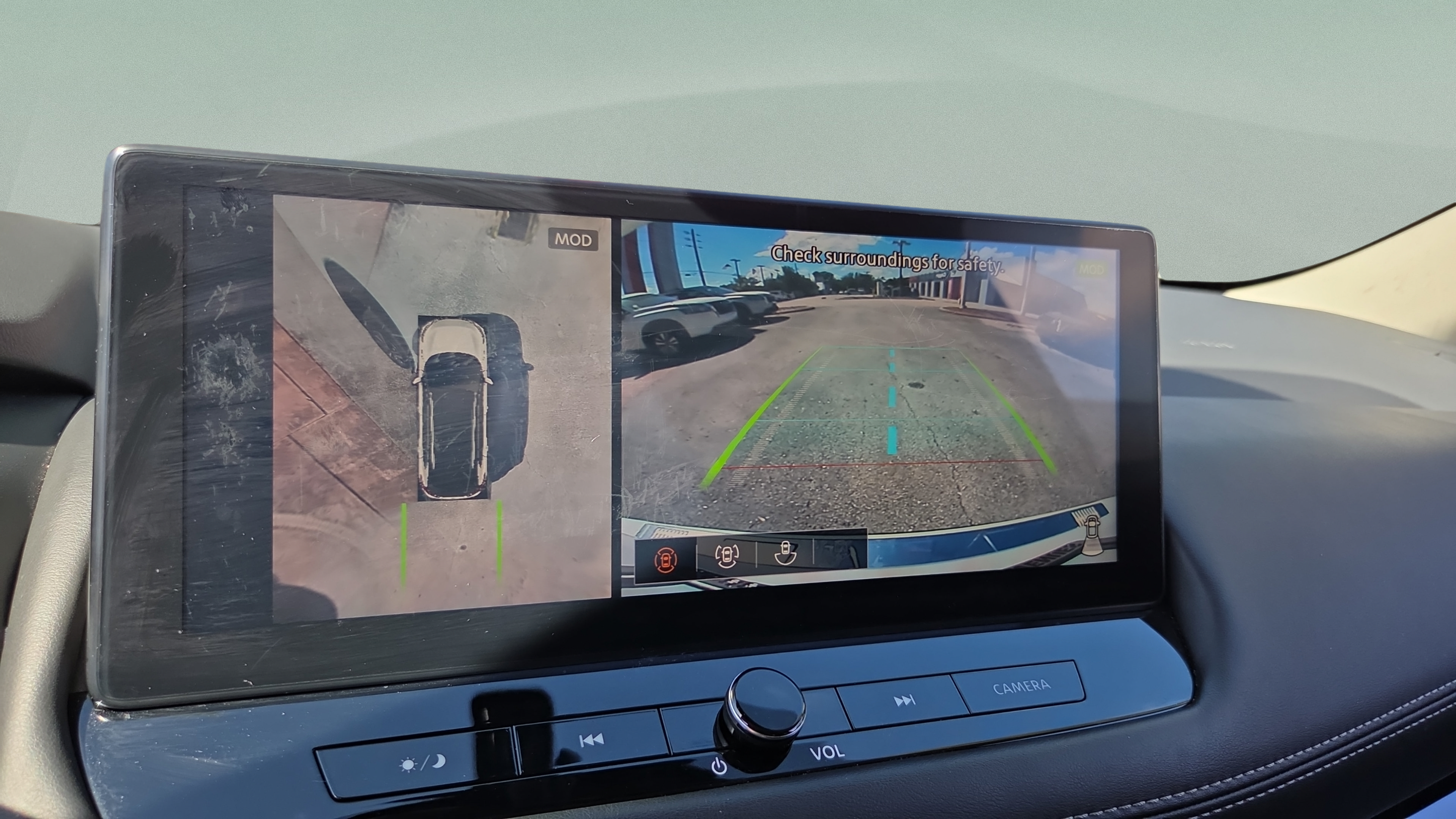 Used 2024 Nissan Rogue SL FWD image 24