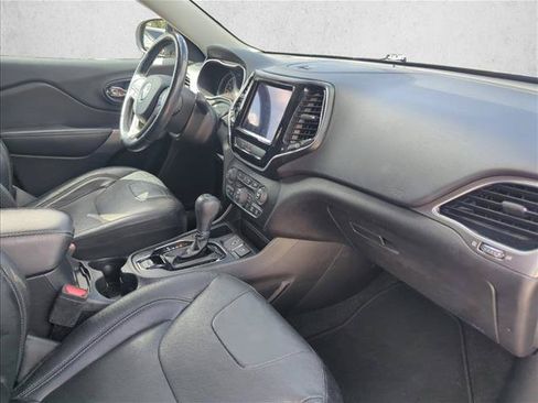 Used 2020 Jeep Cherokee Limited FWD image 20