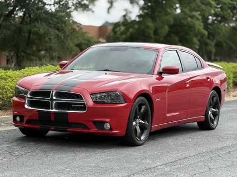 Used 2012 Dodge Charger R/T RWD image 3