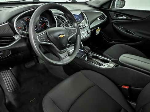 Used 2022 Chevrolet Malibu LT FWD image 14